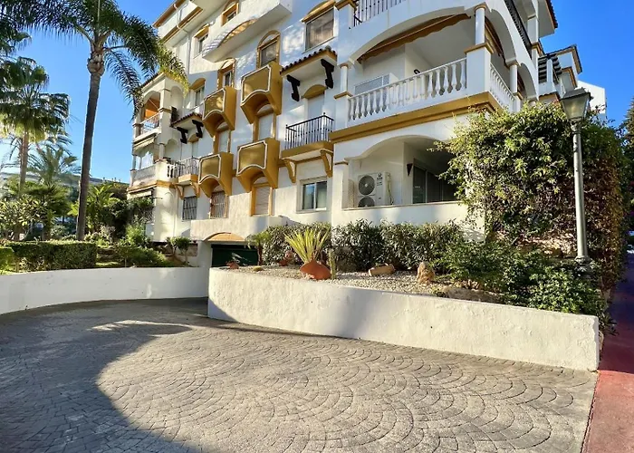 10 - A A 400m De La Mer, Quartier De Nagueles * Марбелья