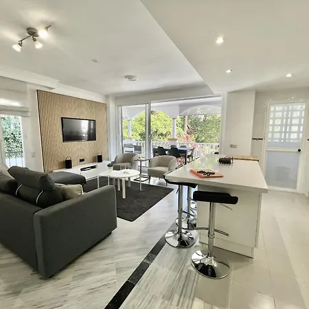 10 - A A 400m De La Mer, Quartier De Nagueles Marbella