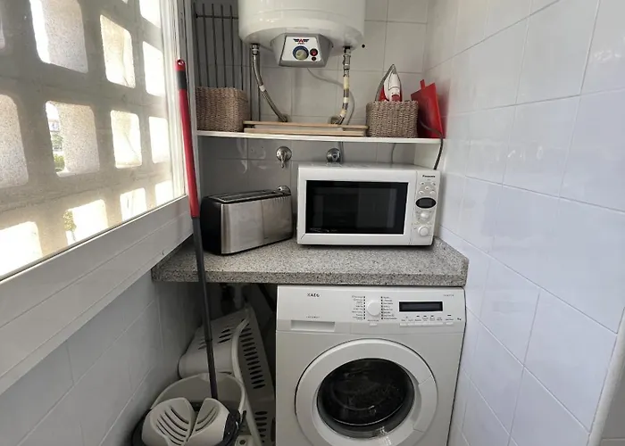 10 - A A 400m De La Mer, Quartier De Nagueles