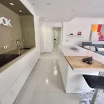 10 - A A 400m De La Mer, Quartier De Nagueles *