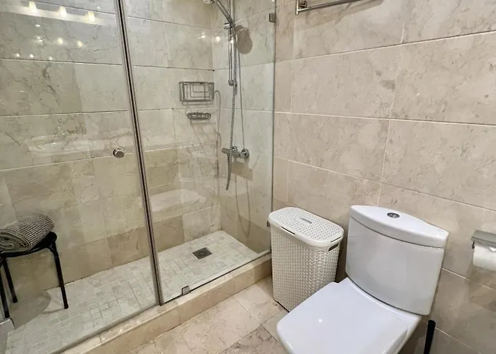 10 - A A 400m De La Mer, Quartier De Nagueles * Μαρμπέλλα